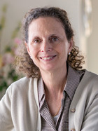 Photo of Elizabeth Ezra